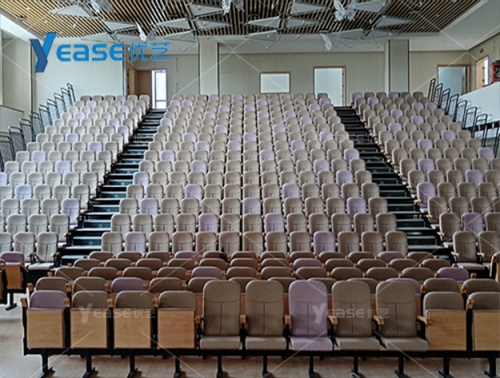 河南省鄭州蝶湖小學多功能廳