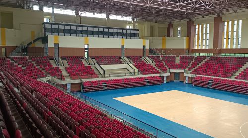 專業(yè)看臺(tái)座椅如何制造？四大核心步驟揭秘